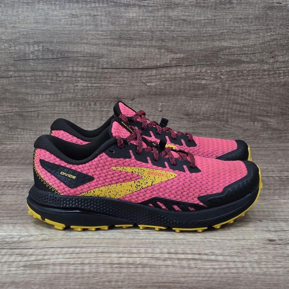 Brooks Divide 4 Women's Size 6 B Pink Black Trail Running Shoes 1203941B609